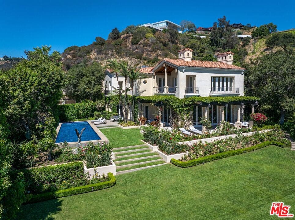 1672 Waynecrest Drive, Beverly Hills, CA 90210 1672 Waynecrest Drive, Beverly Hills, CA 90210