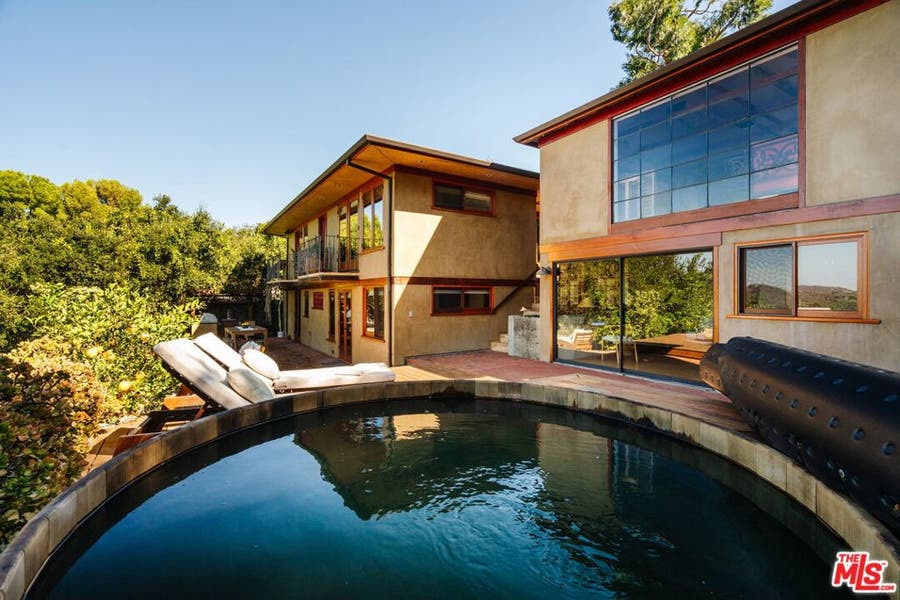 Property photo for 21071 Waveview Drive, Topanga, CA