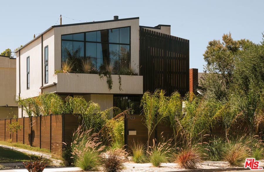 Property photo for 923 Milwood Avenue, Venice, CA