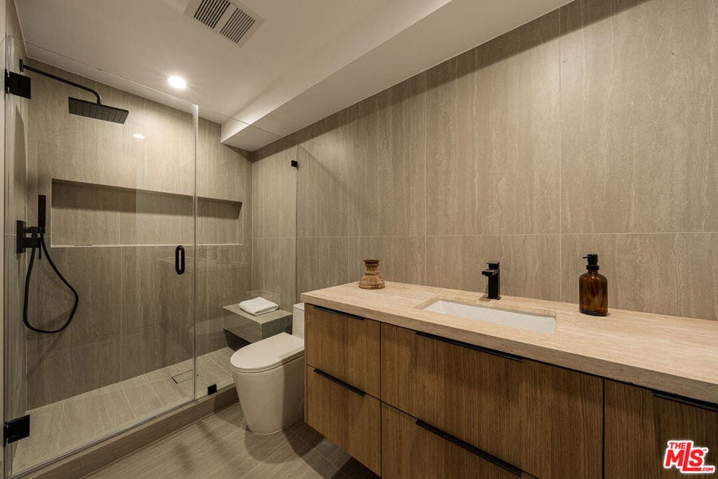 3721 Evans Street, Silver Lake, CA 90027 3721 Evans Street, Silver Lake, CA 90027
