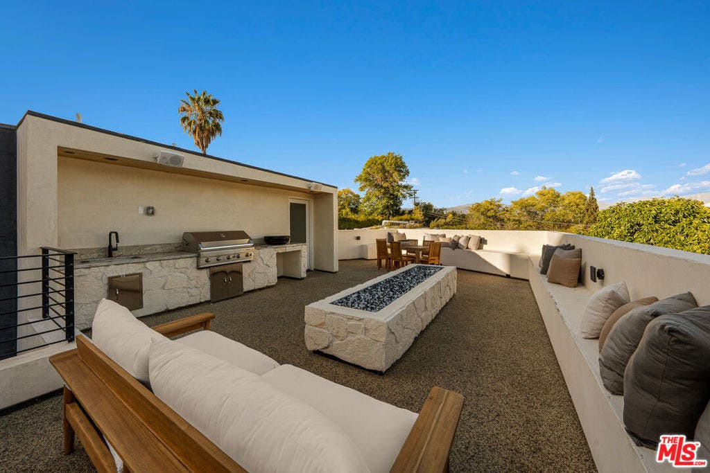 3721 Evans Street, Silver Lake, CA 90027 3721 Evans Street, Silver Lake, CA 90027