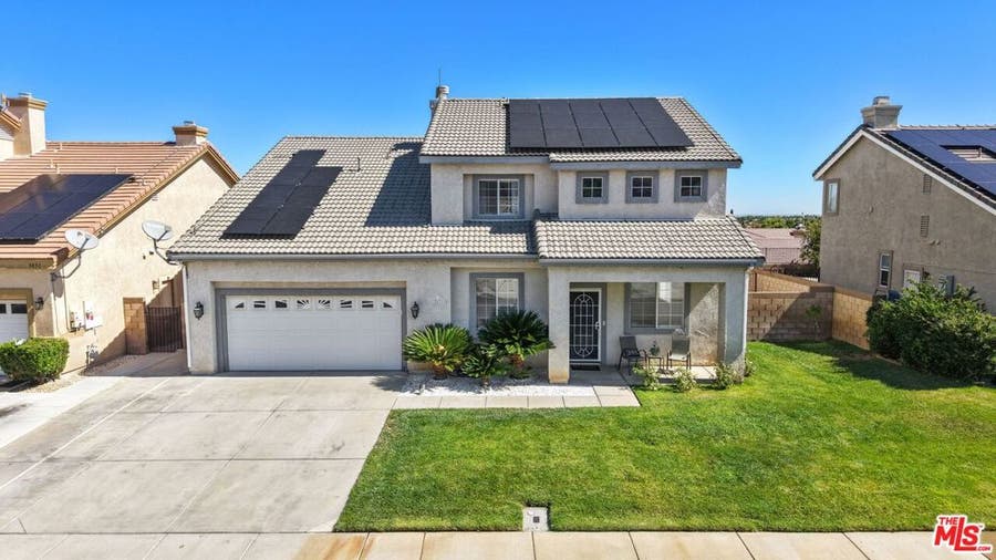 Property photo for 3843 Vitrina Lane, Palmdale, CA