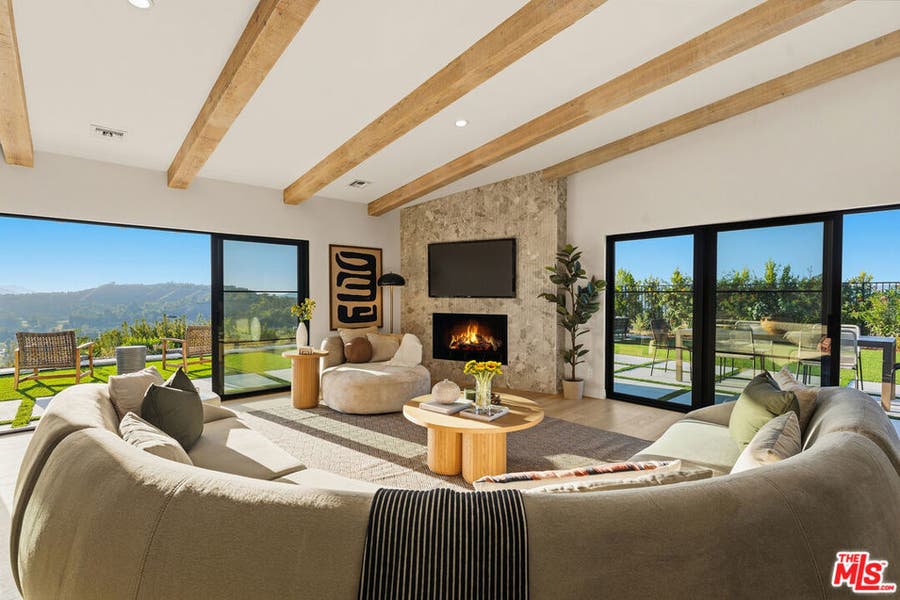 Property photo for 23935 Park Belmonte, Calabasas, CA