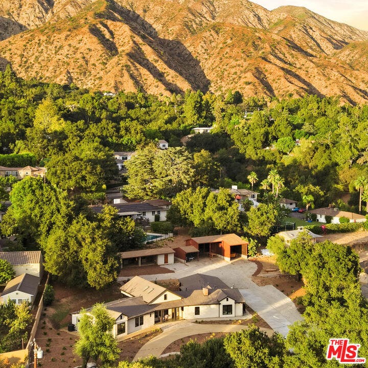 Property photo for 3033 Clarmeya Lane, Pasadena, CA