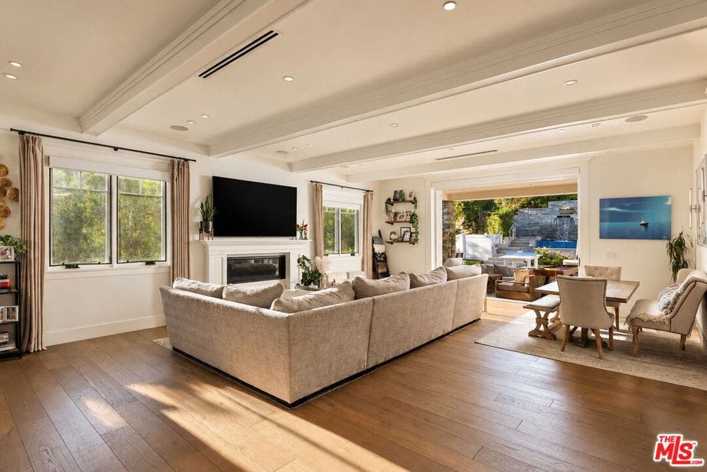 25081 Lewis And Clark Road, Hidden Hills, CA 91302 25081 Lewis And Clark Road, Hidden Hills, CA 91302