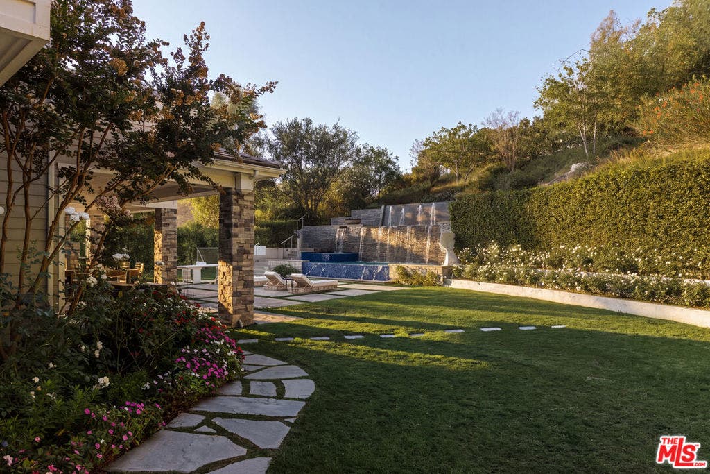 25081 Lewis And Clark Road, Hidden Hills, CA 91302 25081 Lewis And Clark Road, Hidden Hills, CA 91302