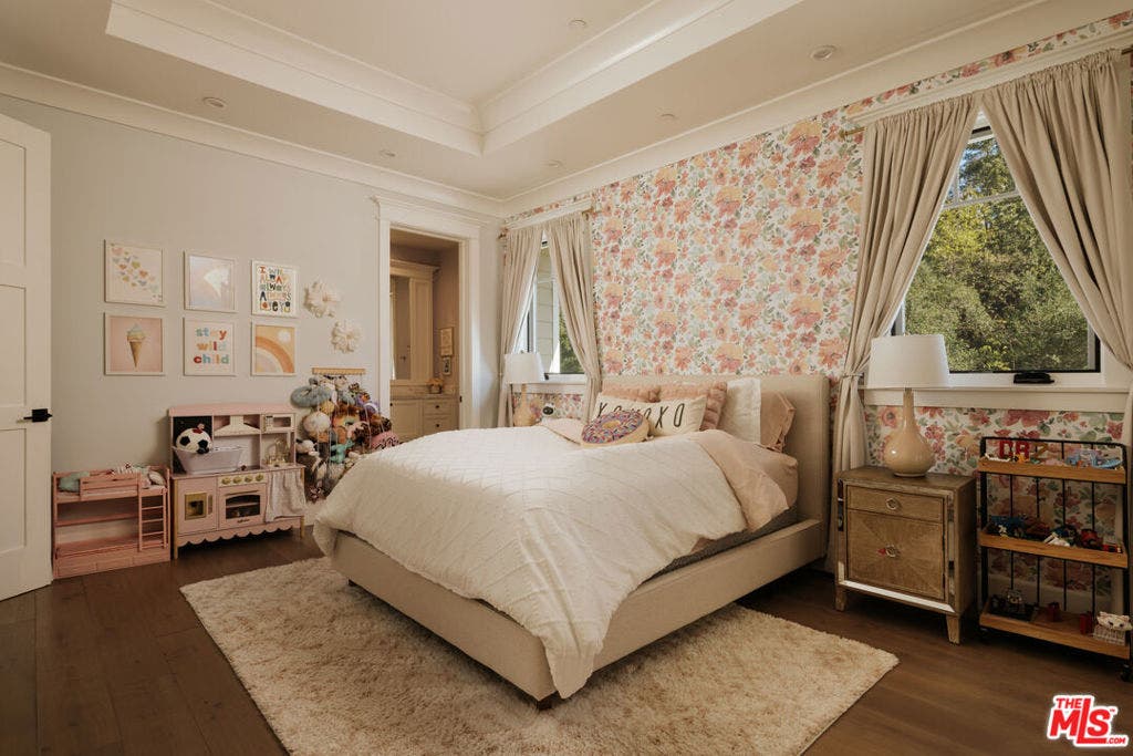 25081 Lewis And Clark Road, Hidden Hills, CA 91302 25081 Lewis And Clark Road, Hidden Hills, CA 91302
