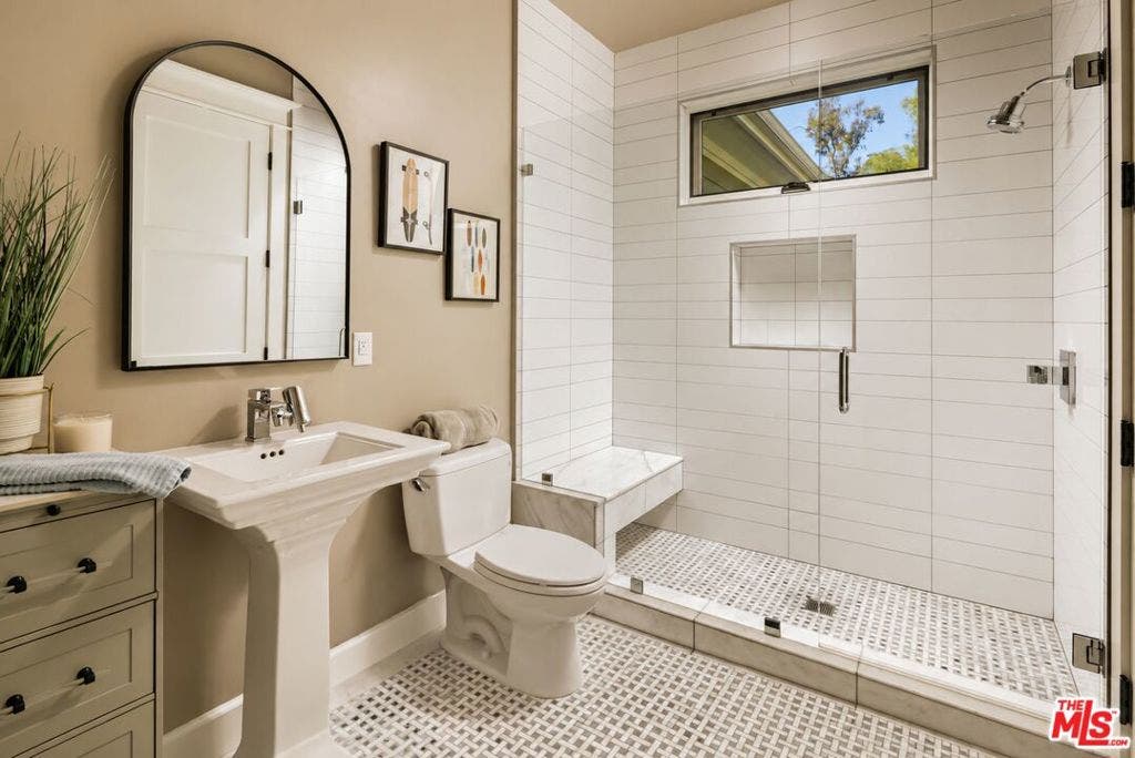25081 Lewis And Clark Road, Hidden Hills, CA 91302 25081 Lewis And Clark Road, Hidden Hills, CA 91302