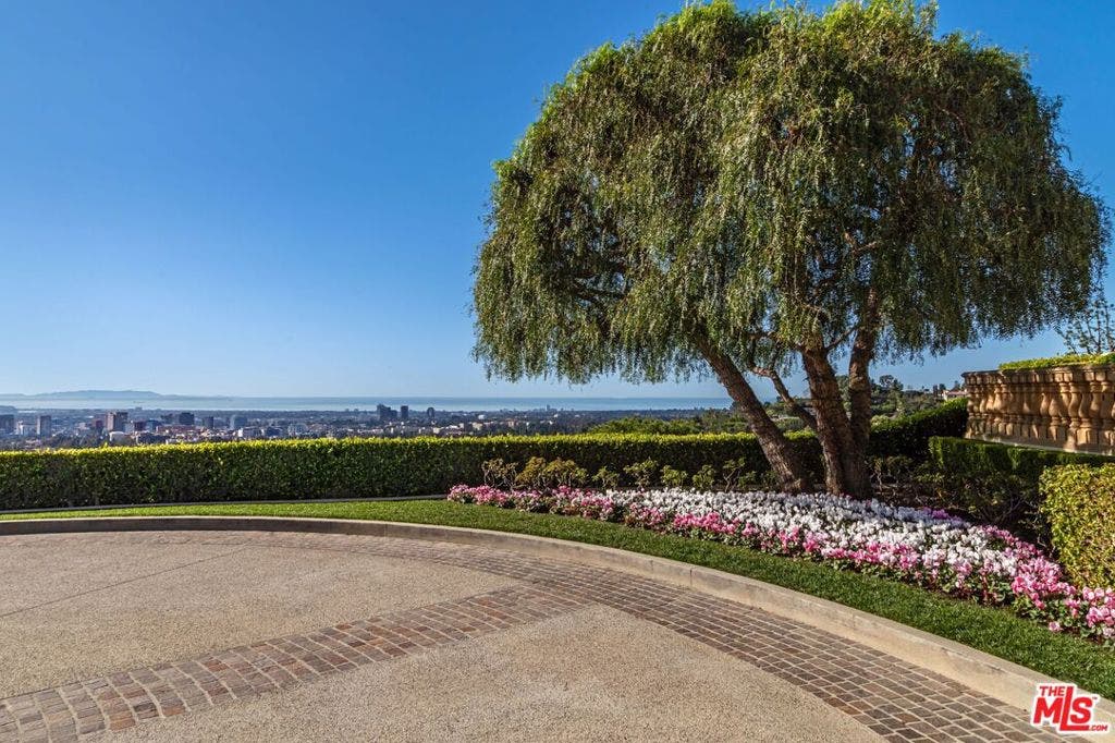 1309 Davies Drive, Beverly Hills, CA 90210 1309 Davies Drive, Beverly Hills, CA 90210
