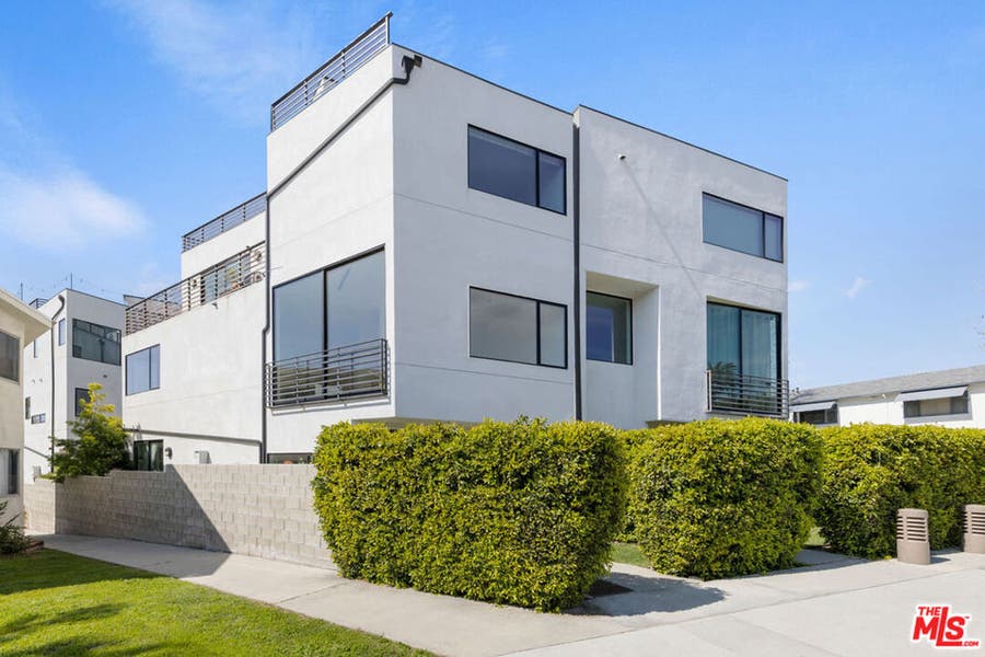 Property photo for 1411 Roca Lane, Los Angeles, CA