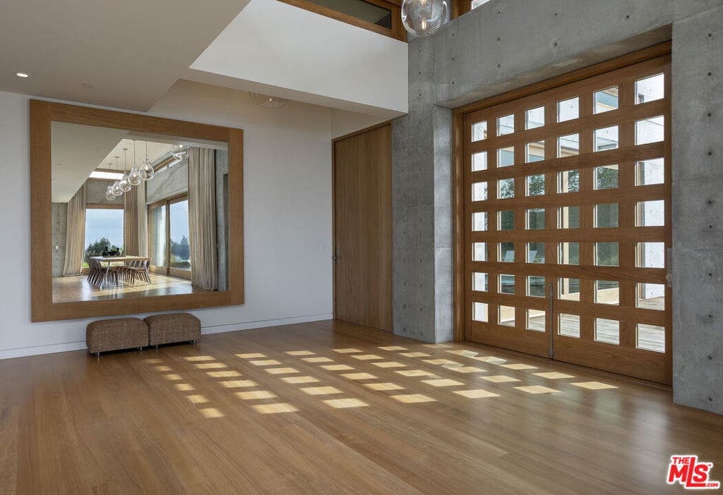 24689 Pacific Coast Highway, Malibu, CA 90265