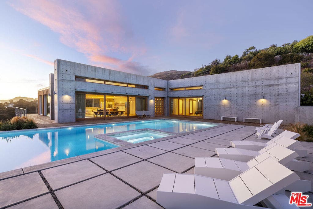 24689 Pacific Coast Highway, Malibu, CA 90265