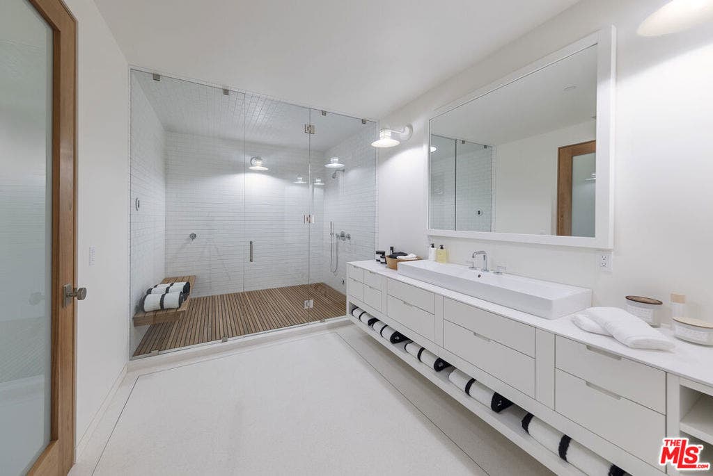 24689 Pacific Coast Highway, Malibu, CA 90265