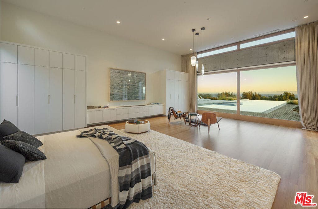24689 Pacific Coast Highway, Malibu, CA 90265