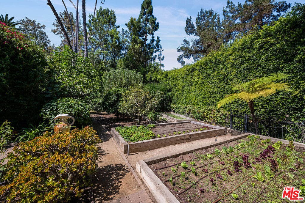 101 Bel Air Road, Los Angeles, CA 90077 101 Bel Air Road, Los Angeles, CA 90077