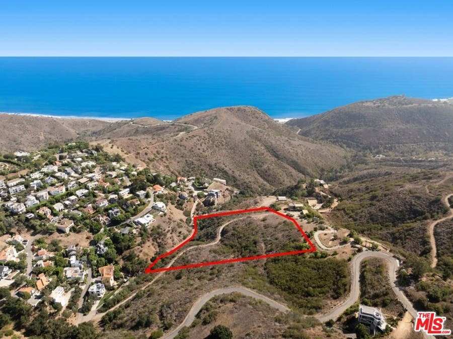 Property photo for 2826 Coralglen Drive, Malibu, CA
