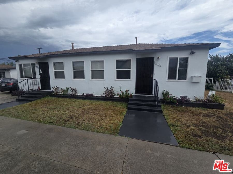 Property photo for 1515 W 85th Street, Los Angeles, CA