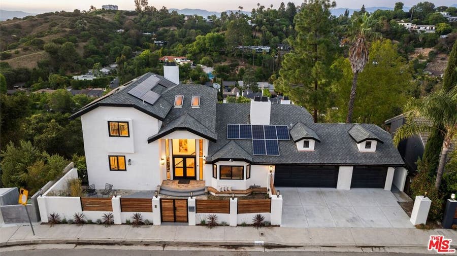 Property photo for 11559 Dona Teresa Drive, Studio City, CA