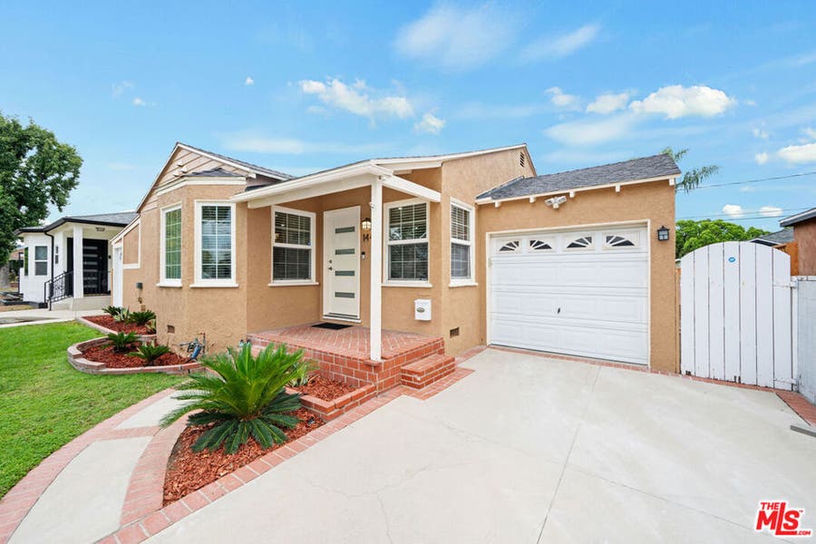 Property photo for 1444 N Ontario Street, Burbank, CA