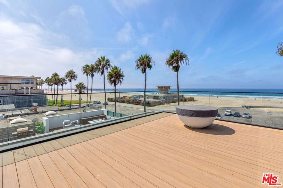 Property photo for 2205 Ocean Front Walk, Los Angeles, CA
