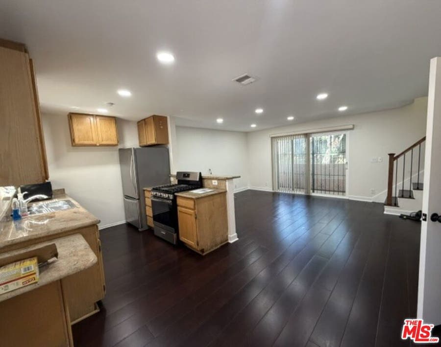 Property photo for 720 N Eucalyptus Avenue, #106, Inglewood, CA