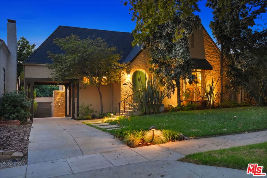 Property photo for 1611 Ard Eevin Avenue, Glendale, CA
