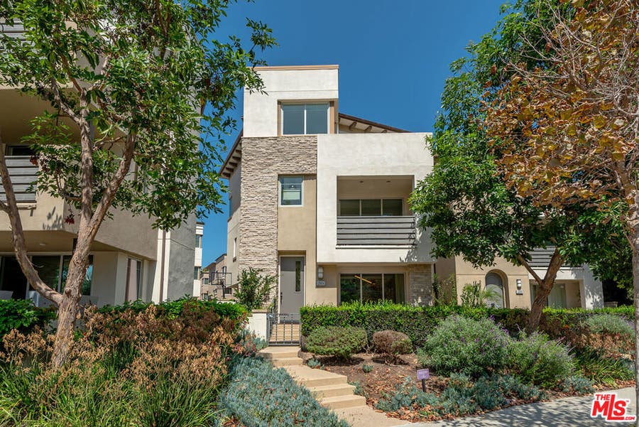 Property photo for 12824 S Seaglass Circle, Los Angeles, CA