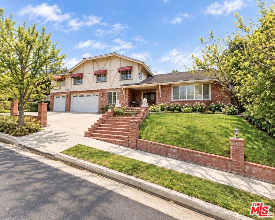 Property photo for 18124 Green Meadow Drive, Los Angeles, CA