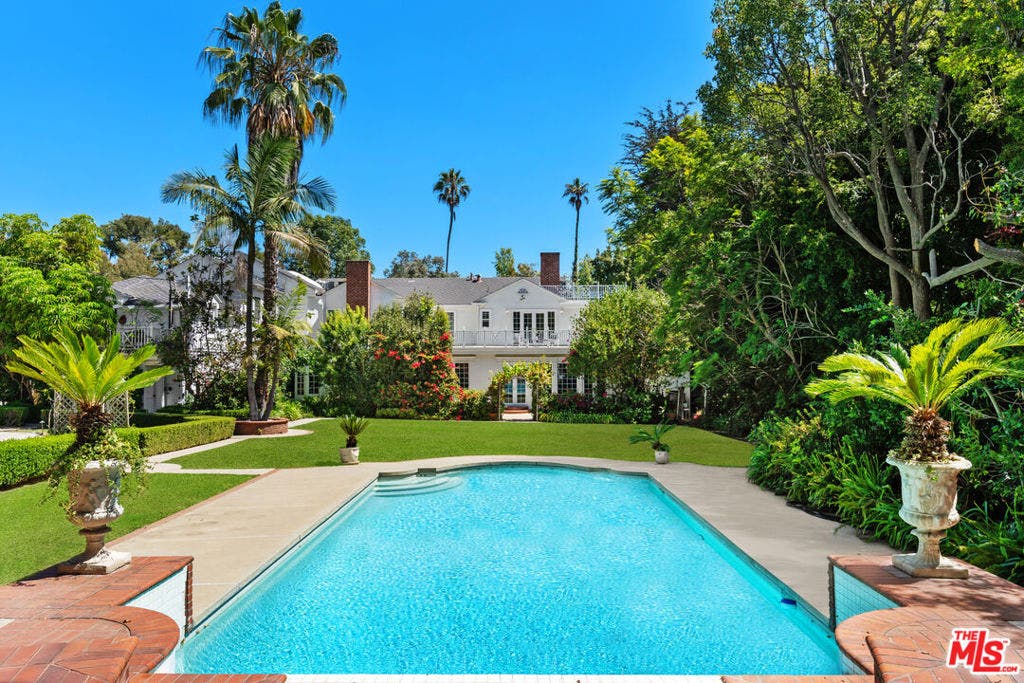 251 N Bristol Avenue, Los Angeles, CA 90049 251 N Bristol Avenue, Los Angeles, CA 90049