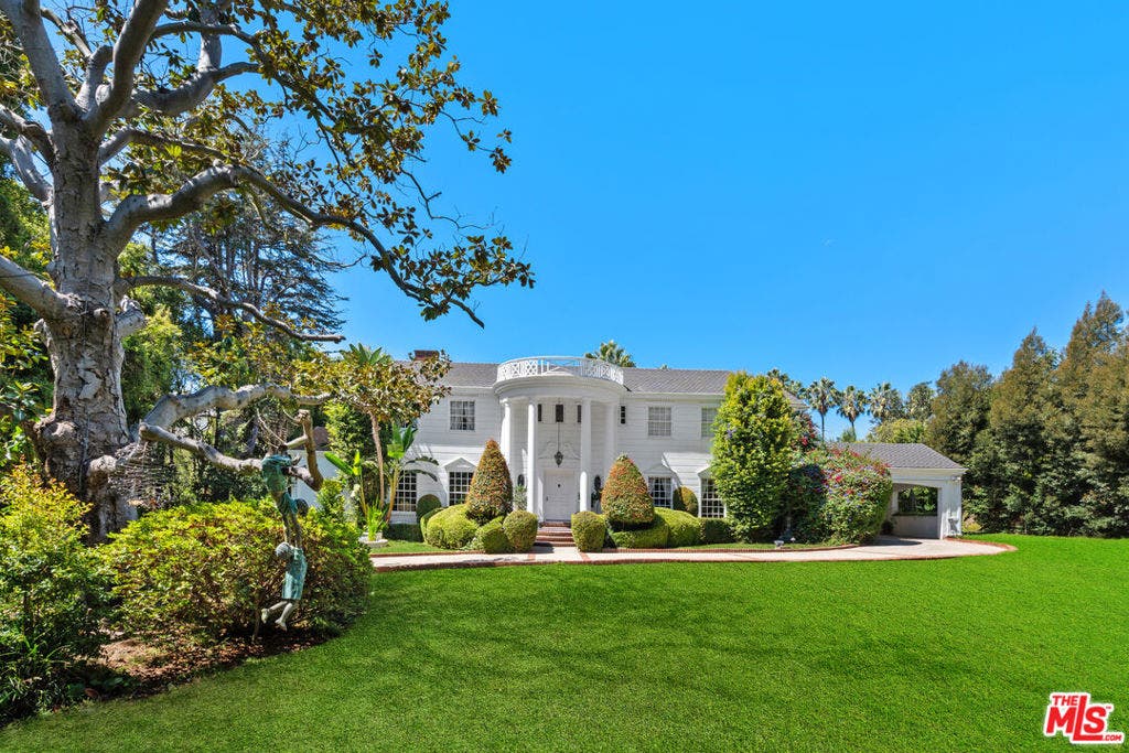 251 N Bristol Avenue, Los Angeles, CA 90049 251 N Bristol Avenue, Los Angeles, CA 90049