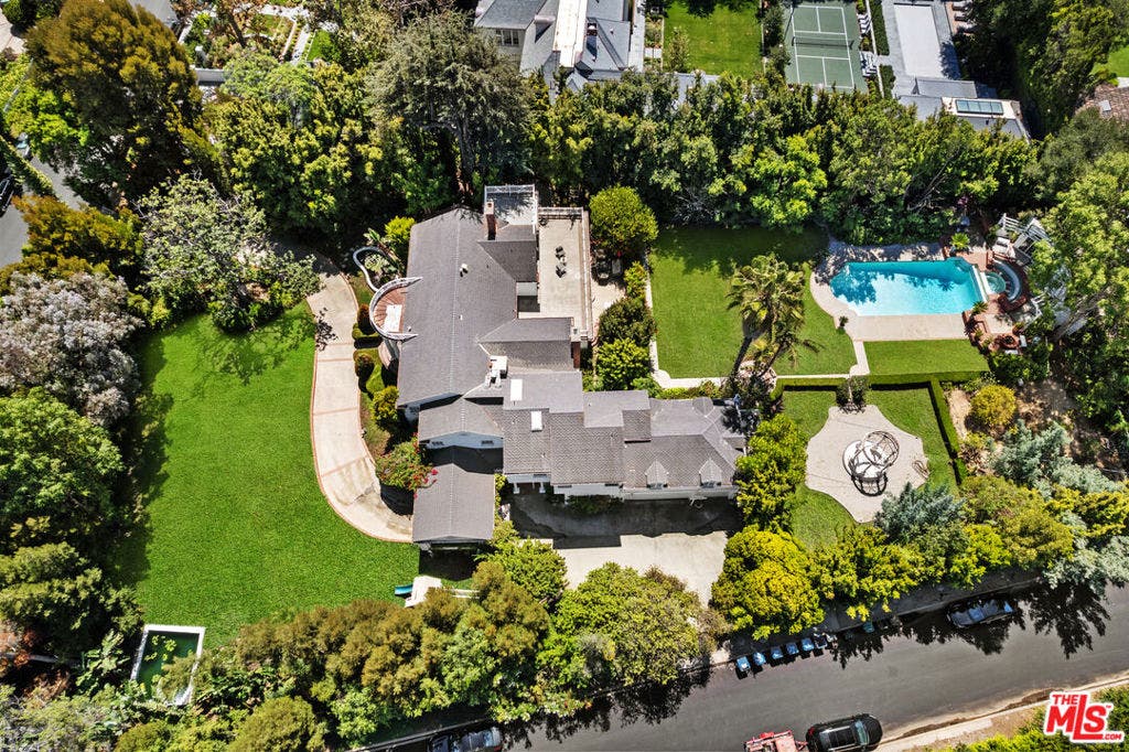 251 N Bristol Avenue, Los Angeles, CA 90049 251 N Bristol Avenue, Los Angeles, CA 90049