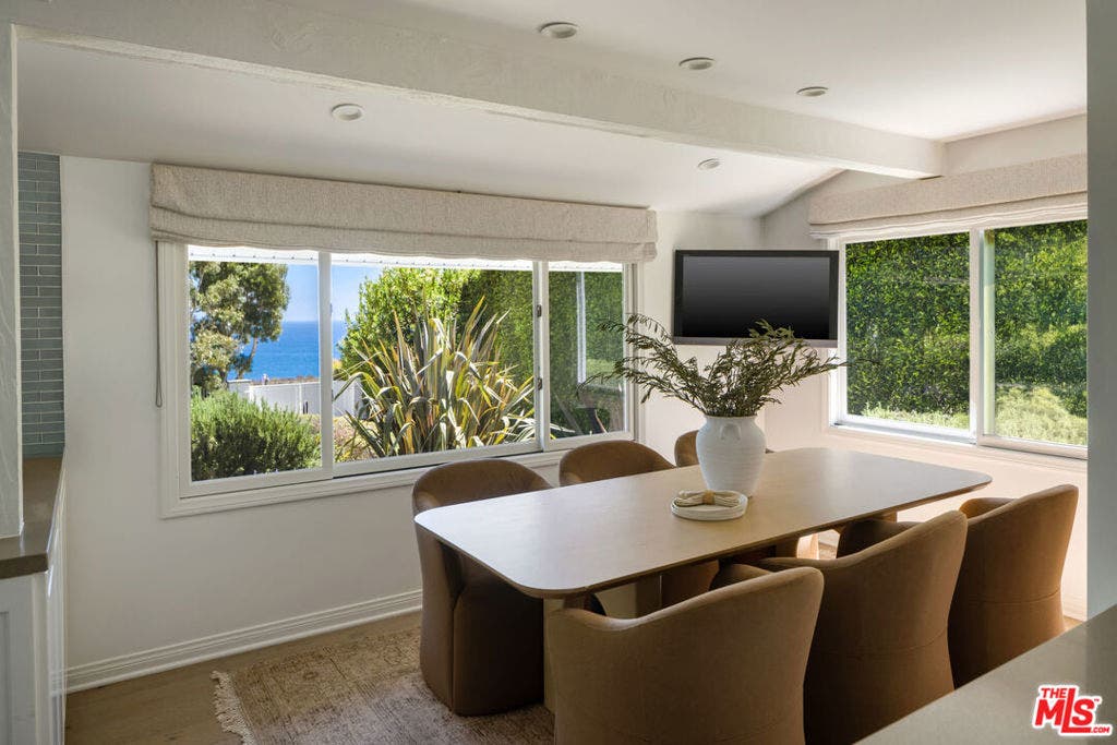 29225 Cliffside Drive, Malibu, CA 90265 29225 Cliffside Drive, Malibu, CA 90265
