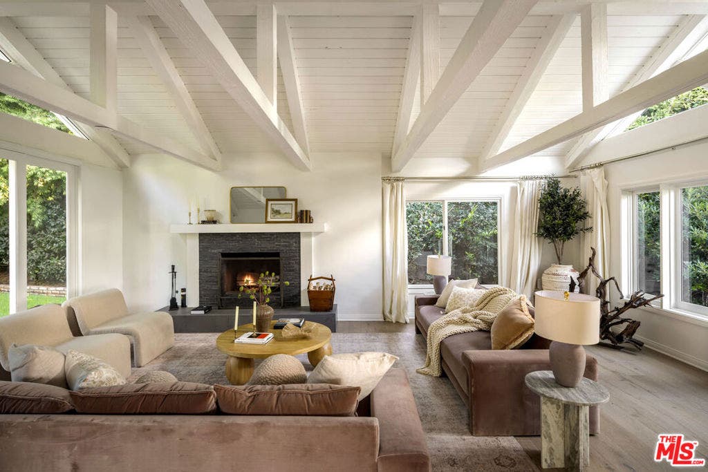 29225 Cliffside Drive, Malibu, CA 90265 29225 Cliffside Drive, Malibu, CA 90265