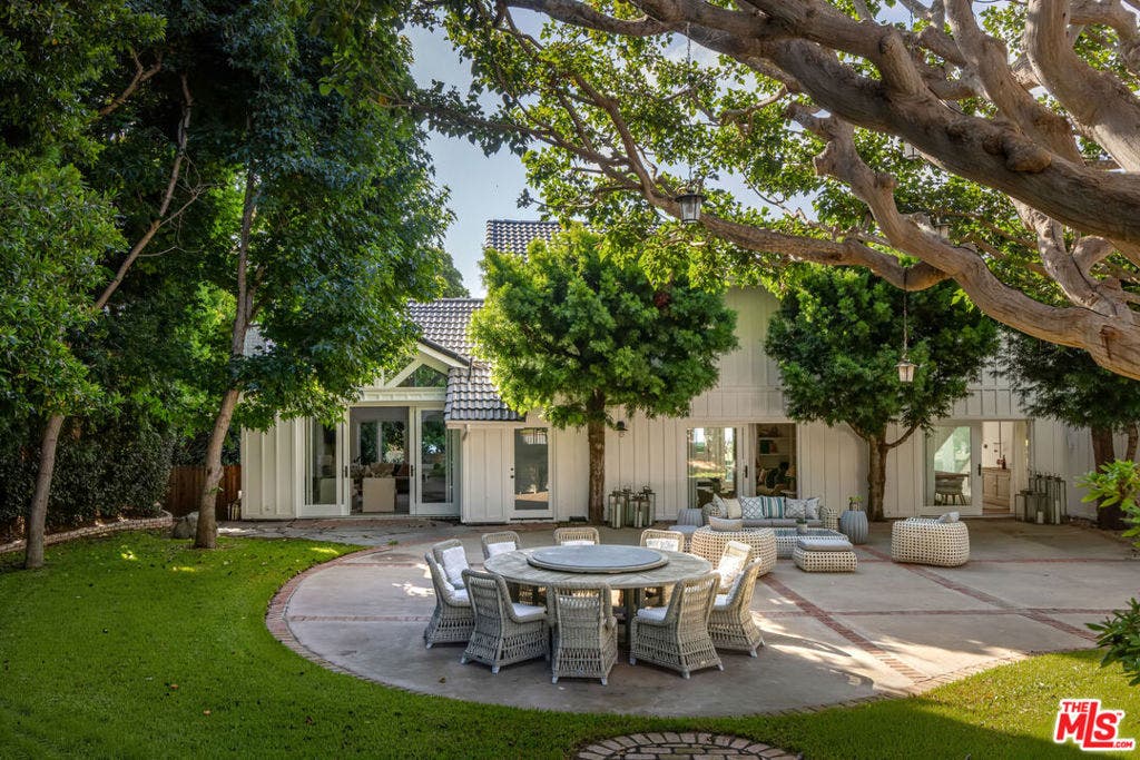 29225 Cliffside Drive, Malibu, CA 90265 29225 Cliffside Drive, Malibu, CA 90265
