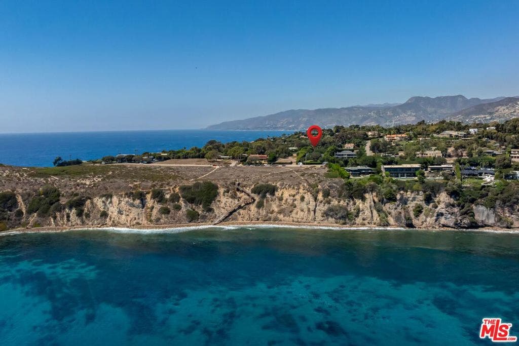 29225 Cliffside Drive, Malibu, CA 90265 29225 Cliffside Drive, Malibu, CA 90265