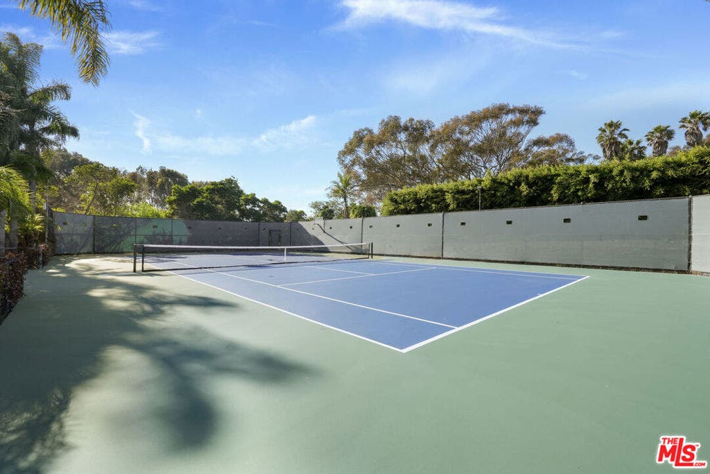 29225 Cliffside Drive, Malibu, CA 90265 29225 Cliffside Drive, Malibu, CA 90265