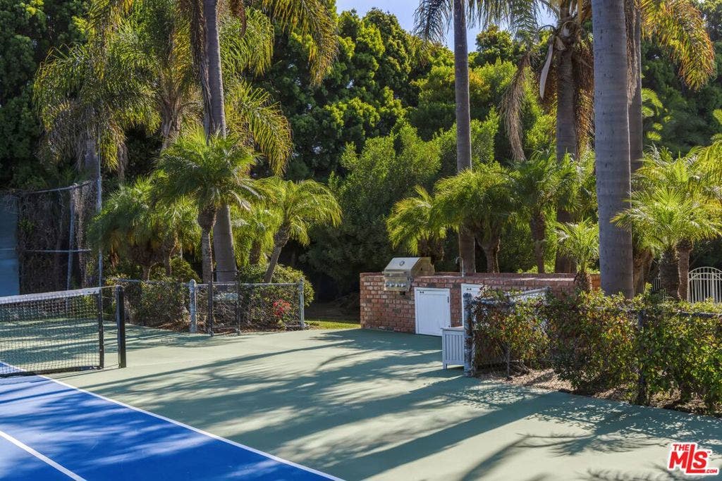 29225 Cliffside Drive, Malibu, CA 90265 29225 Cliffside Drive, Malibu, CA 90265