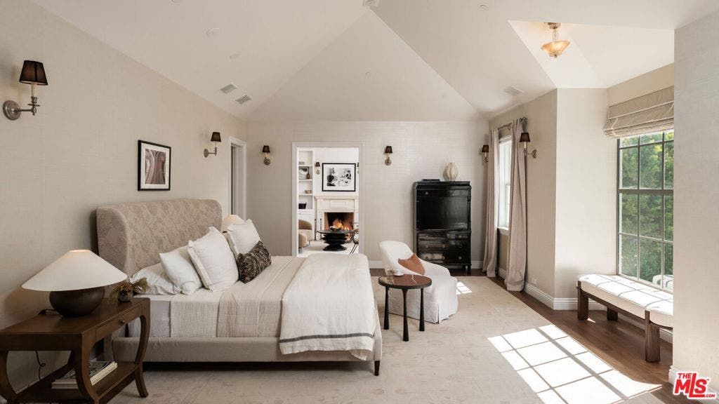 773 Amalfi Drive, Pacific Palisades, CA 90272