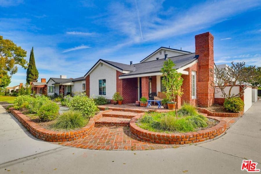 Property photo for 2200 Easy Avenue, Long Beach, CA