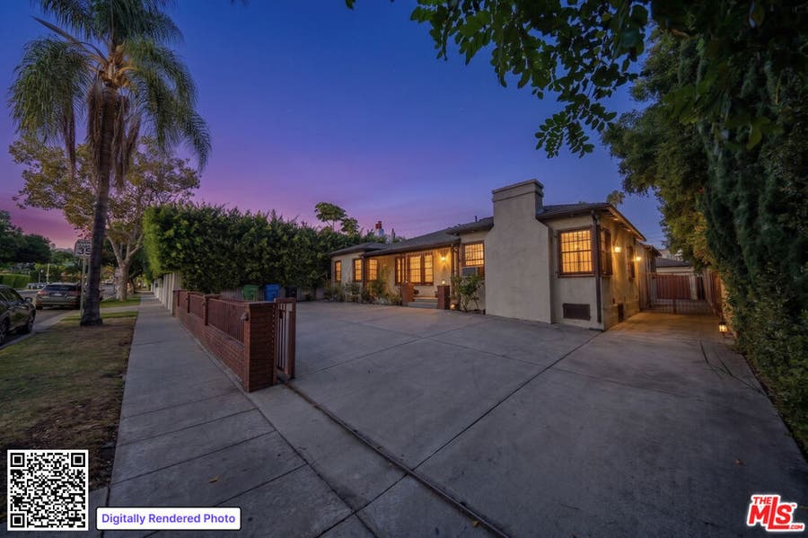 Property photo for 516 N Crescent Heights Boulevard, Los Angeles, CA