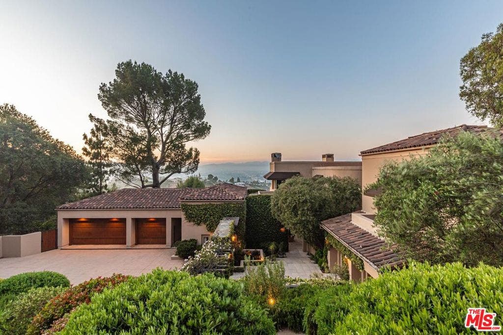 14701 Mulholland Drive, Los Angeles, CA 90077 14701 Mulholland Drive, Los Angeles, CA 90077