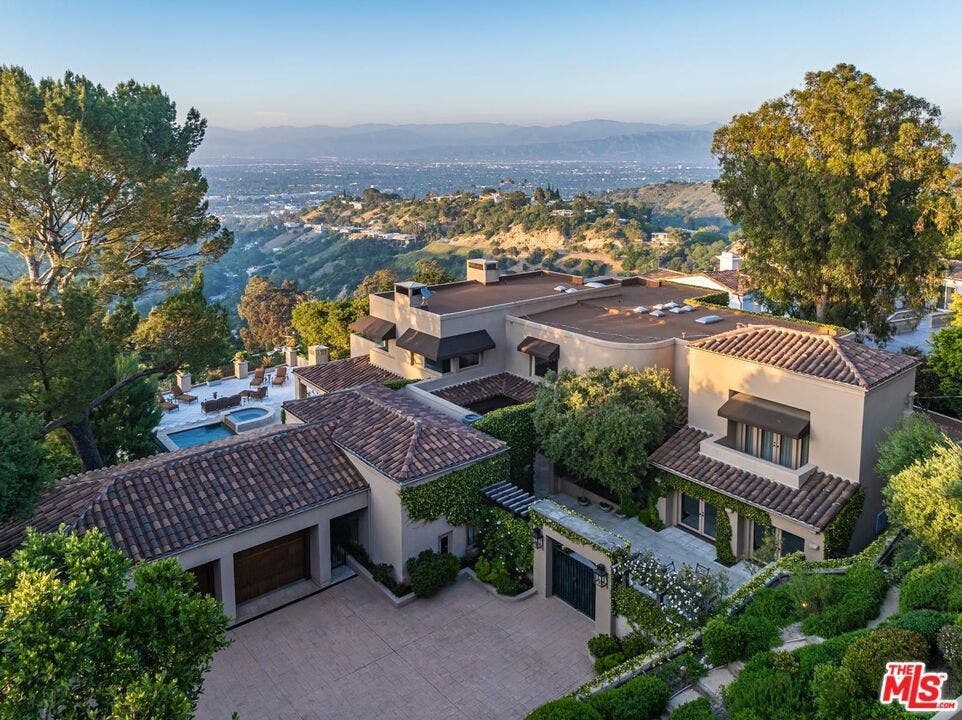 14701 Mulholland Drive, Los Angeles, CA 90077 14701 Mulholland Drive, Los Angeles, CA 90077