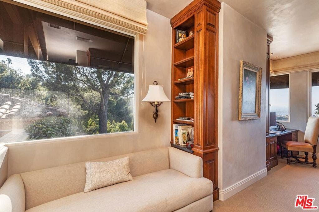 14701 Mulholland Drive, Los Angeles, CA 90077 14701 Mulholland Drive, Los Angeles, CA 90077