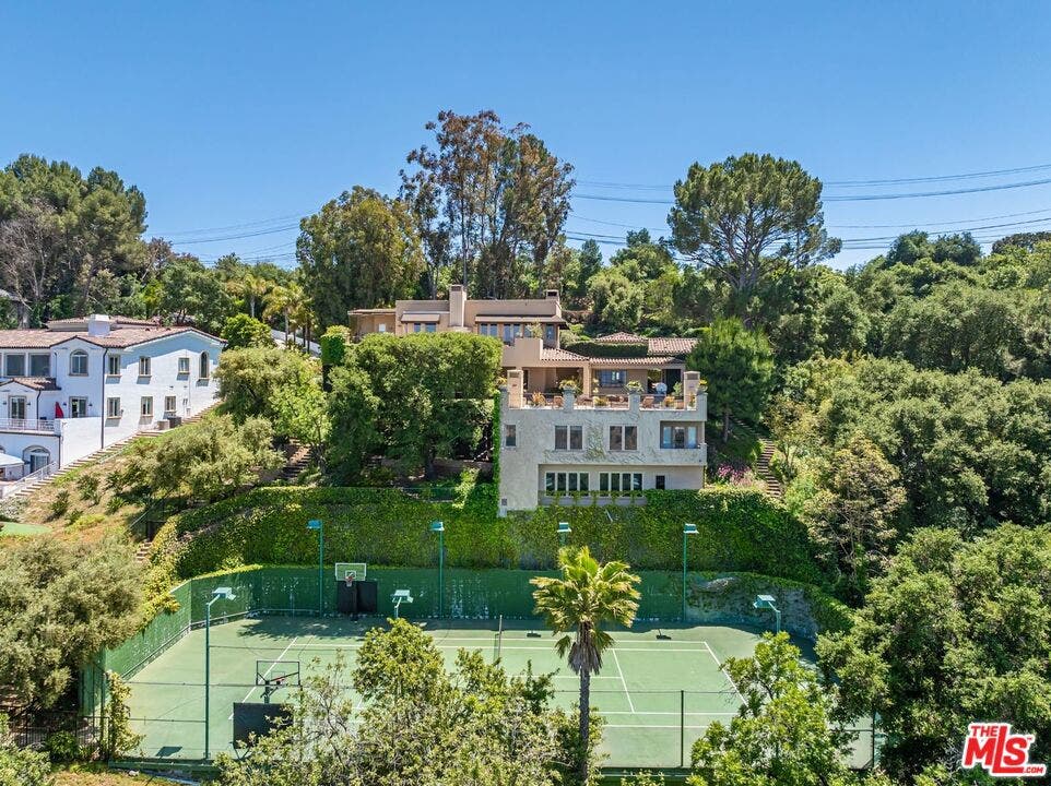 14701 Mulholland Drive, Los Angeles, CA 90077 14701 Mulholland Drive, Los Angeles, CA 90077