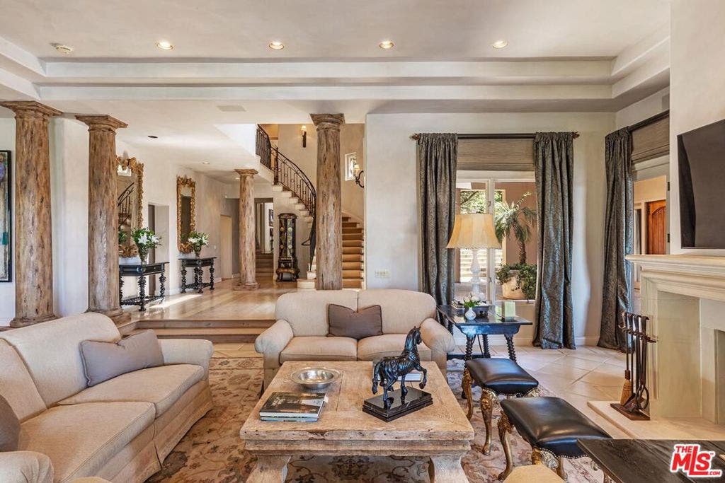 14701 Mulholland Drive, Los Angeles, CA 90077 14701 Mulholland Drive, Los Angeles, CA 90077