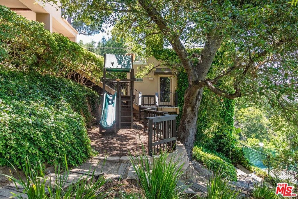 14701 Mulholland Drive, Los Angeles, CA 90077 14701 Mulholland Drive, Los Angeles, CA 90077