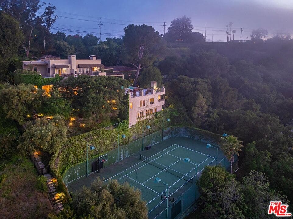 14701 Mulholland Drive, Los Angeles, CA 90077 14701 Mulholland Drive, Los Angeles, CA 90077