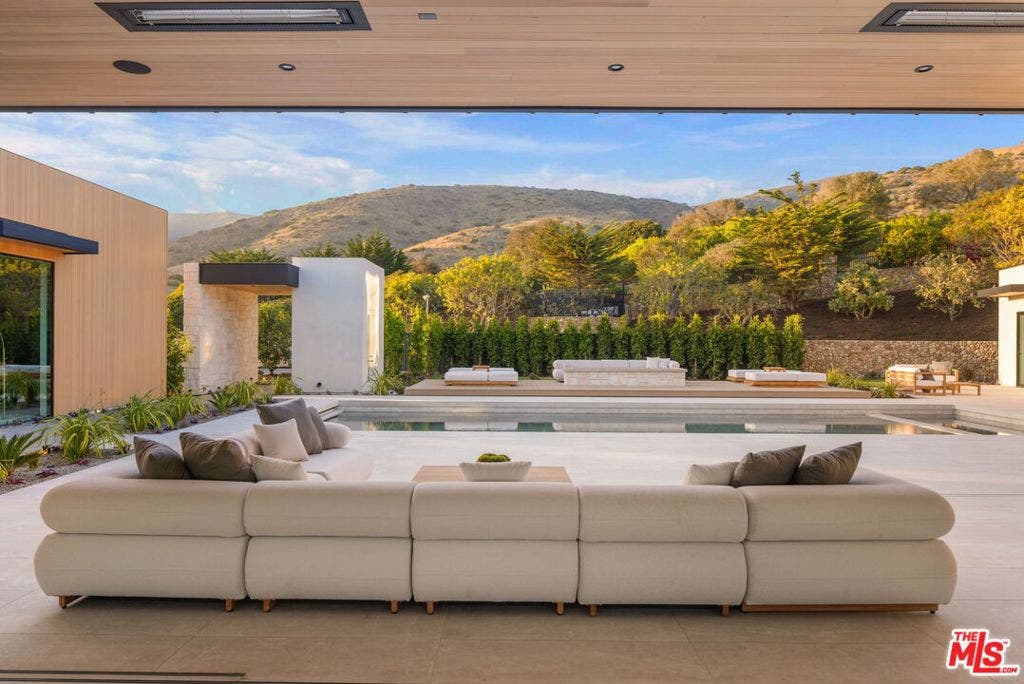 11624 Ellice Street, Malibu, CA 90265