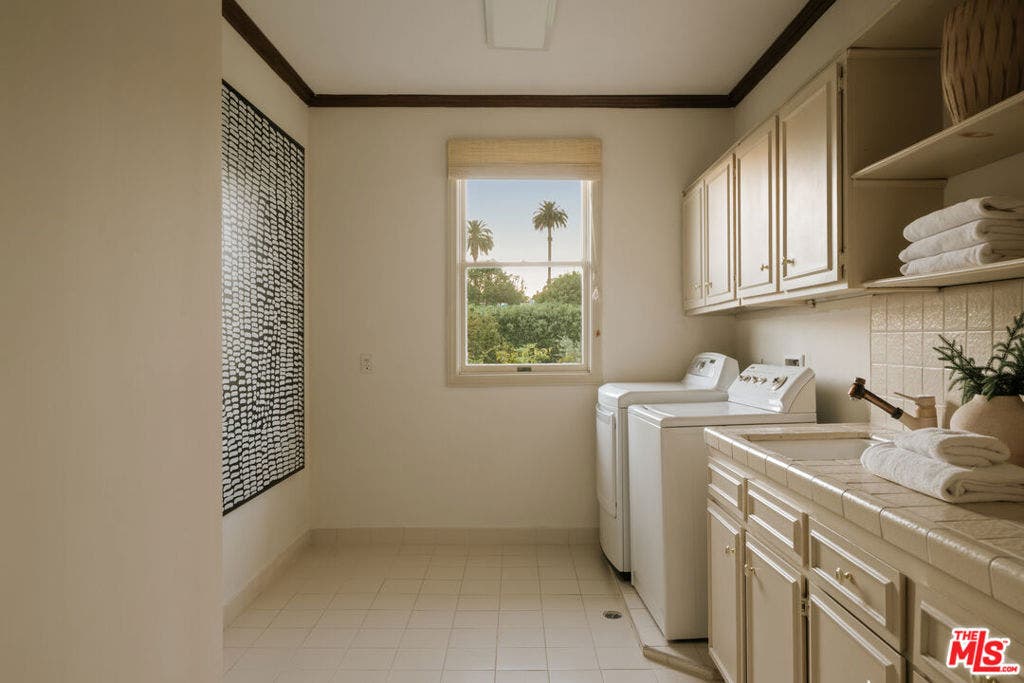 143 Marguerita Avenue, Santa Monica, CA 90402 143 Marguerita Avenue, Santa Monica, CA 90402