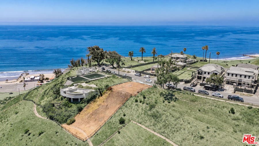 Property photo for 15215 Friends Street, Pacific Palisades, CA